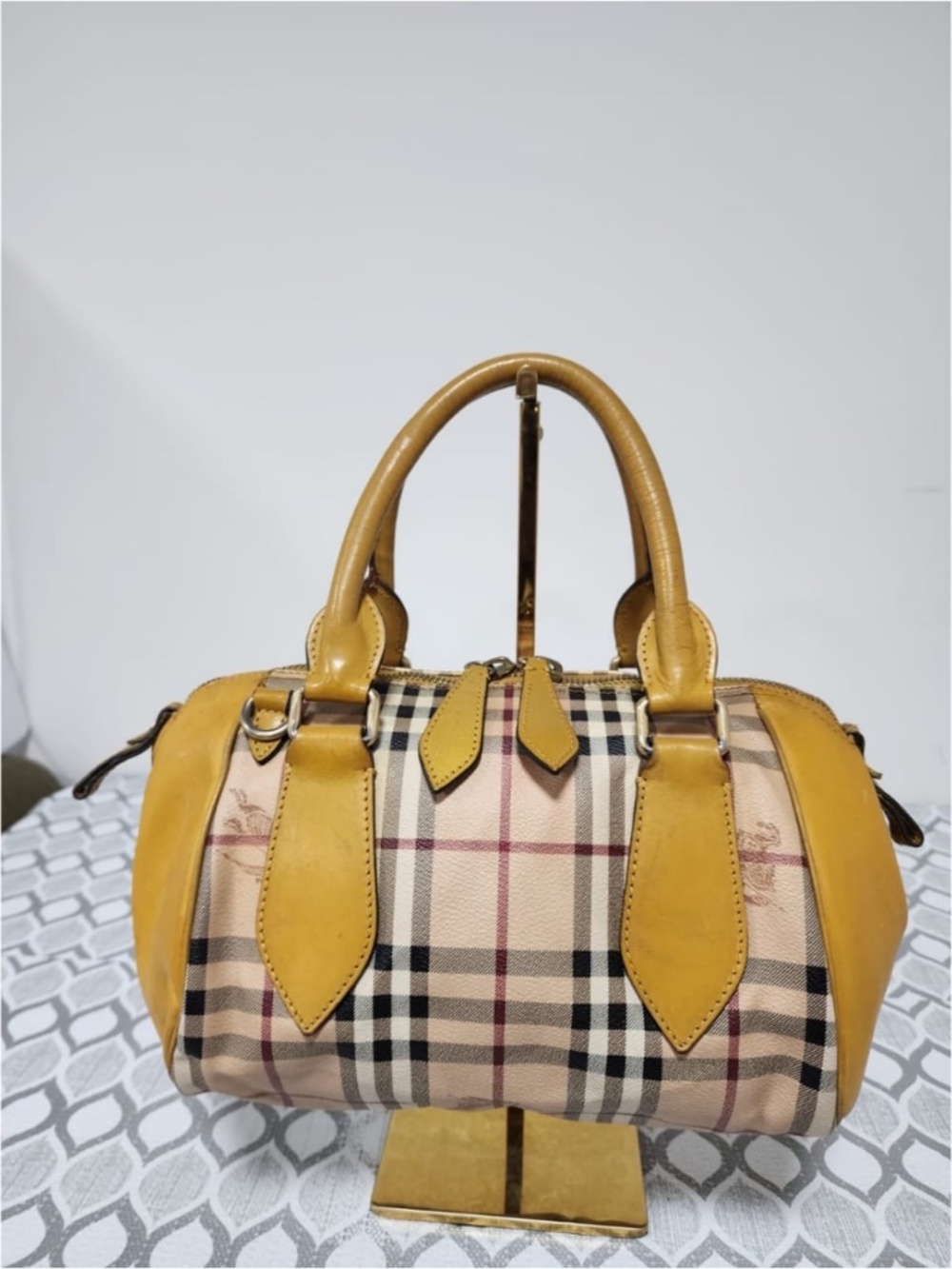 Authentic Burberry Haymarket Panel Blaze Bag Beige/Yellow
